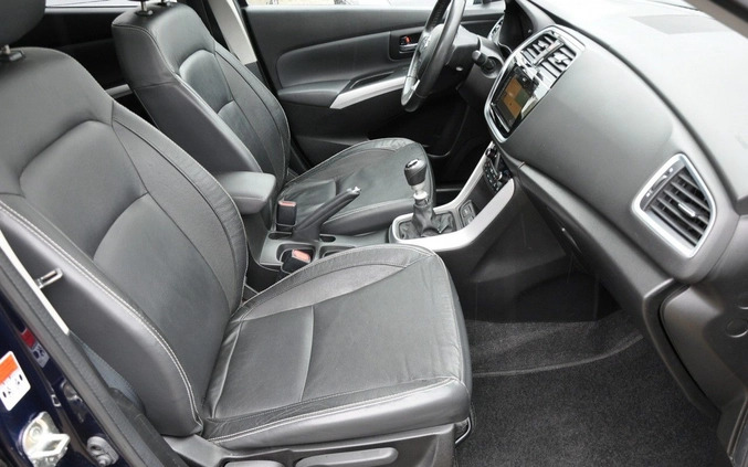 Suzuki SX4 S-Cross cena 55800 przebieg: 146000, rok produkcji 2016 z Strzelin małe 254